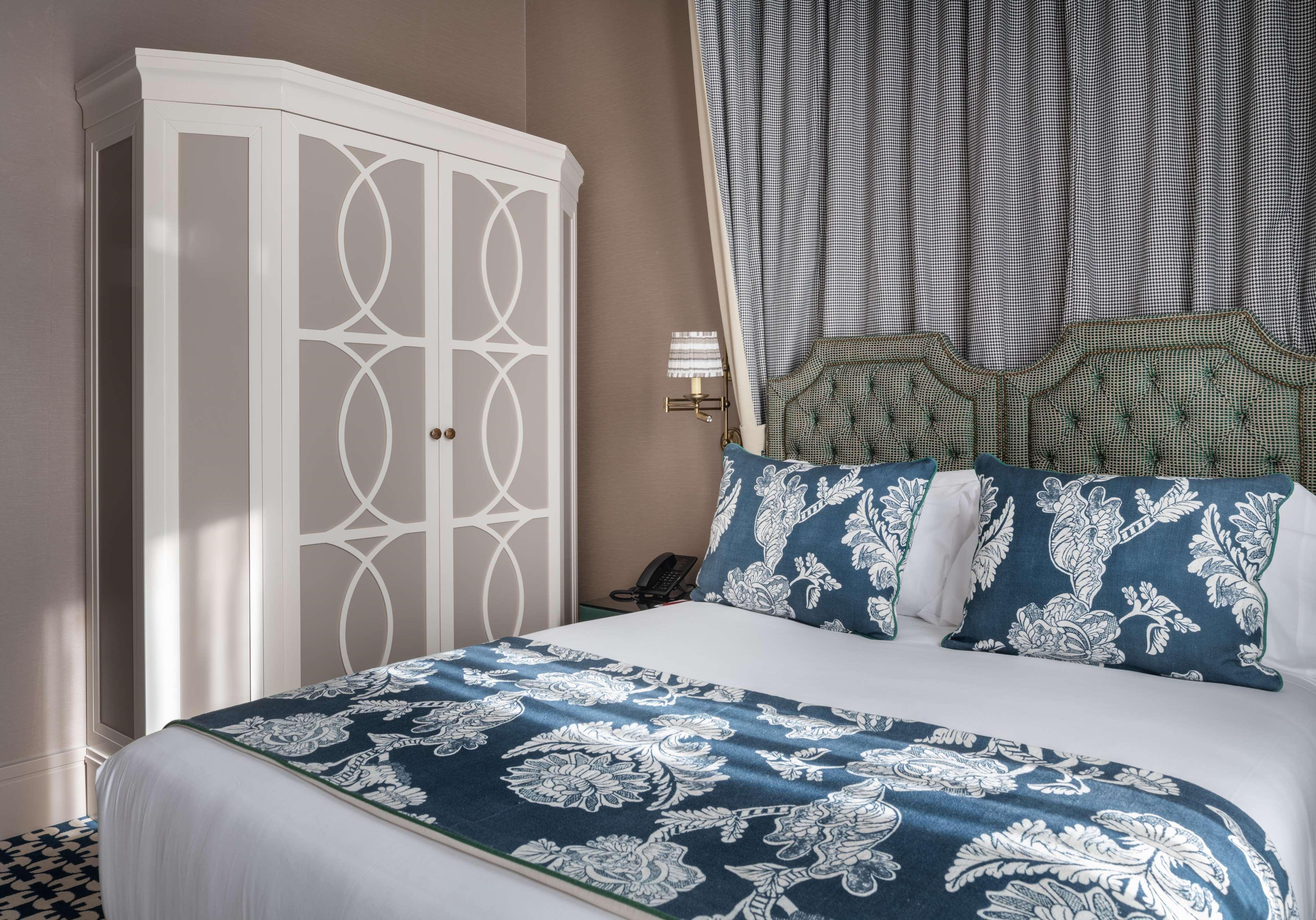 Hotel Nh Collection Colon Valenza Esterno foto