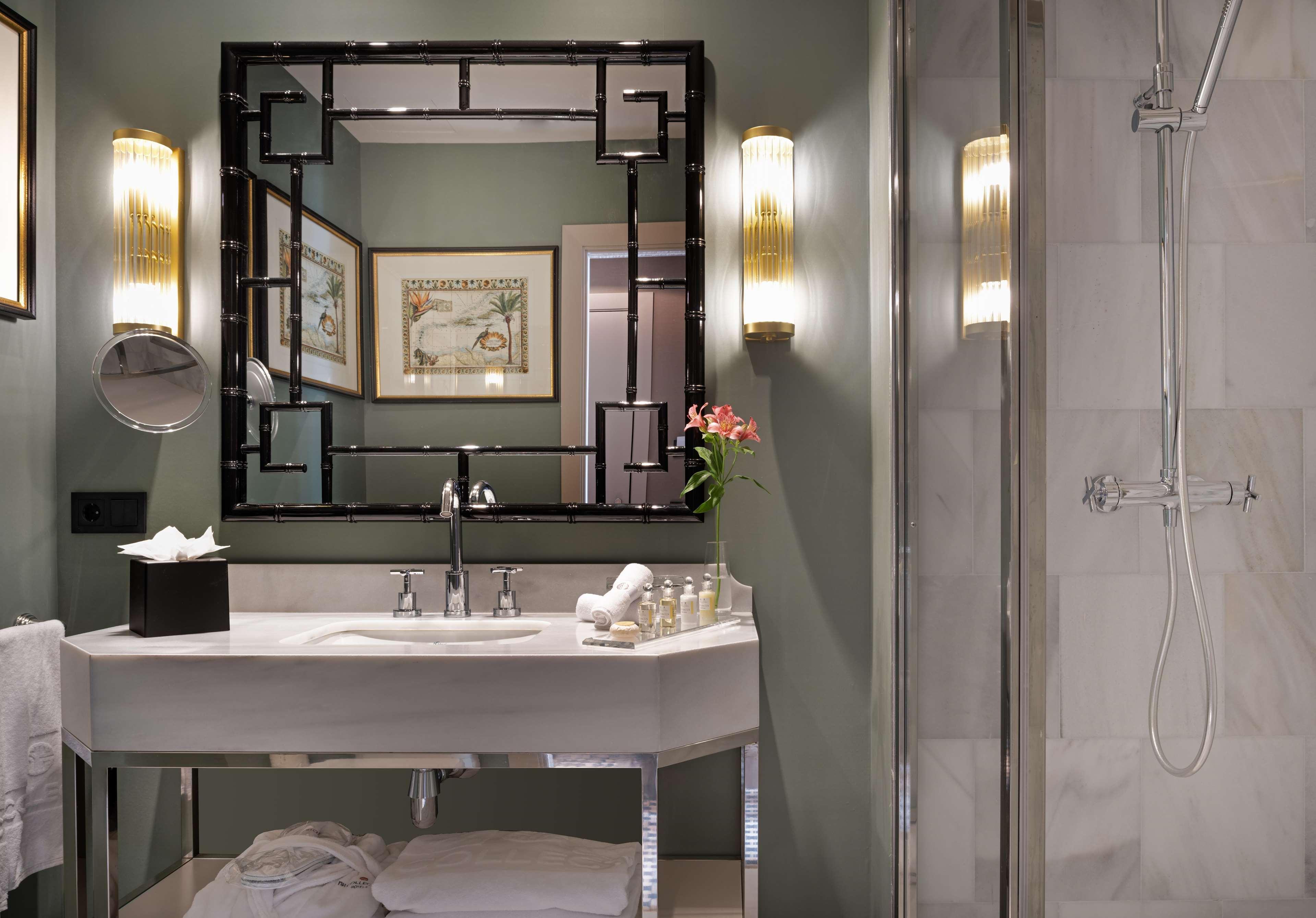 Hotel Nh Collection Colon Valenza Esterno foto